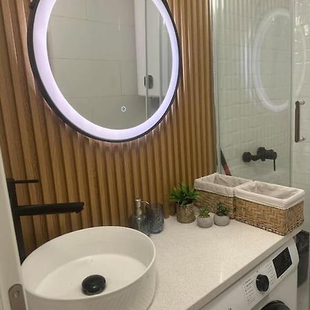 Tivat Apartment Bagian luar foto